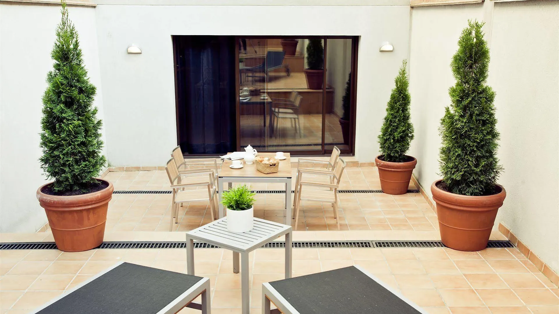 Up Suites Bcn Barcelona Apartment